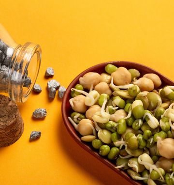 Different superfoods fod men's health and vitality Different superfoods for men